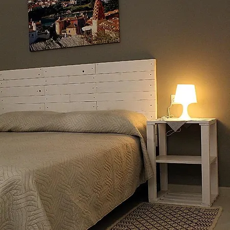 #garibaldi 05 - Old Town *