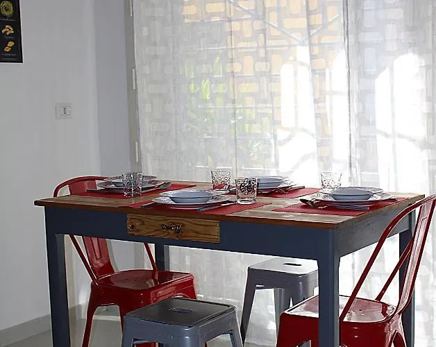 #garibaldi 05 - Old Town דירה *