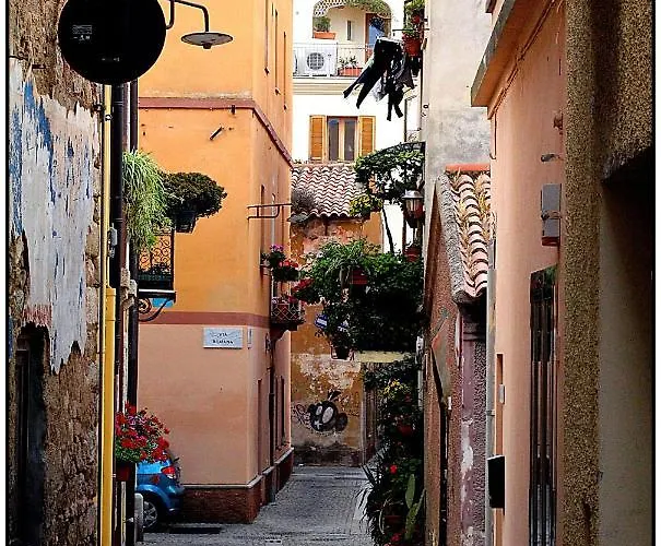 #garibaldi 05 - Old Town *